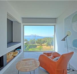 5 bedroom luxury villa with infinity pool, sea views and tennis court near Chania, sleeps 10